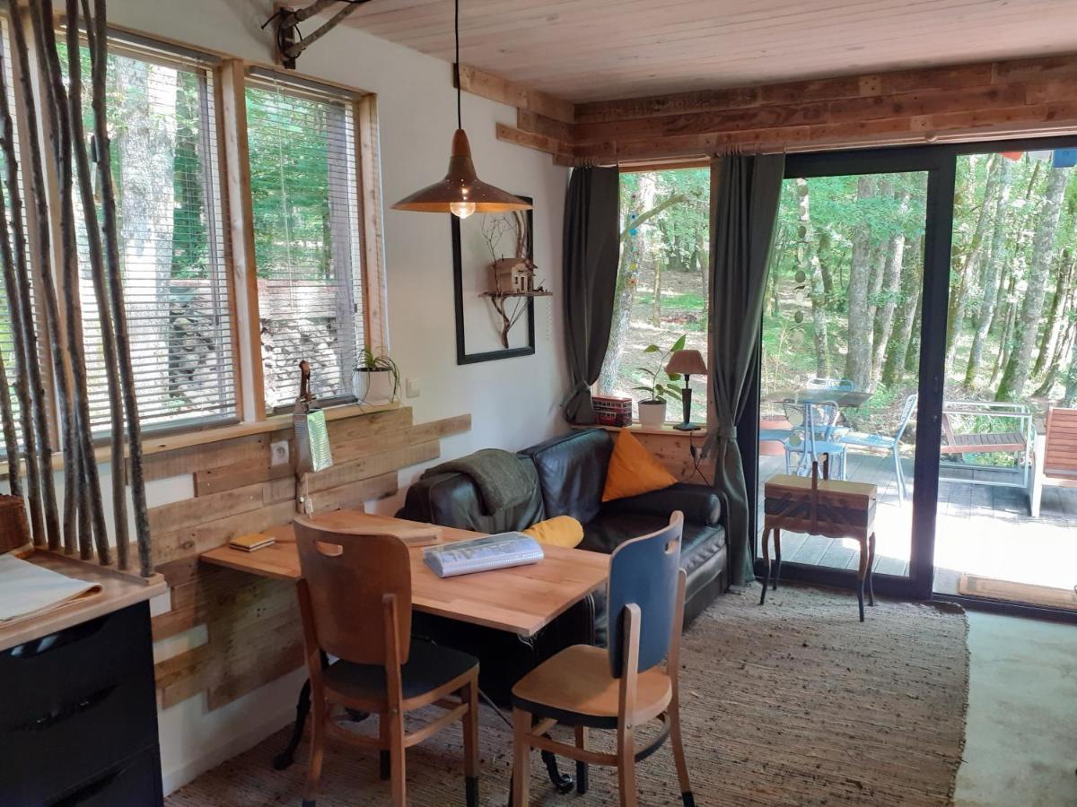 Le Gite De La Cabane De L'Oiseau Couze-et-Saint-Front Esterno foto