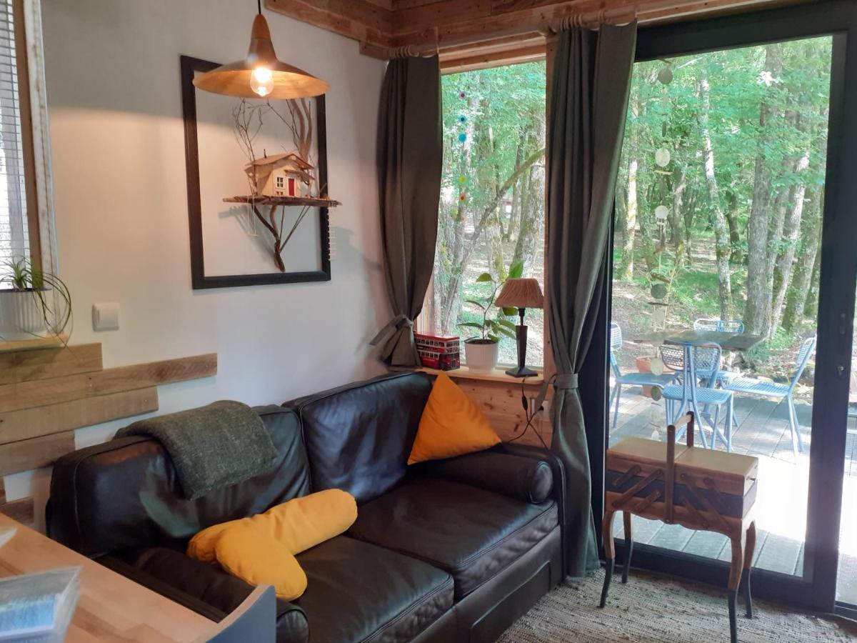 Le Gite De La Cabane De L'Oiseau Couze-et-Saint-Front Esterno foto