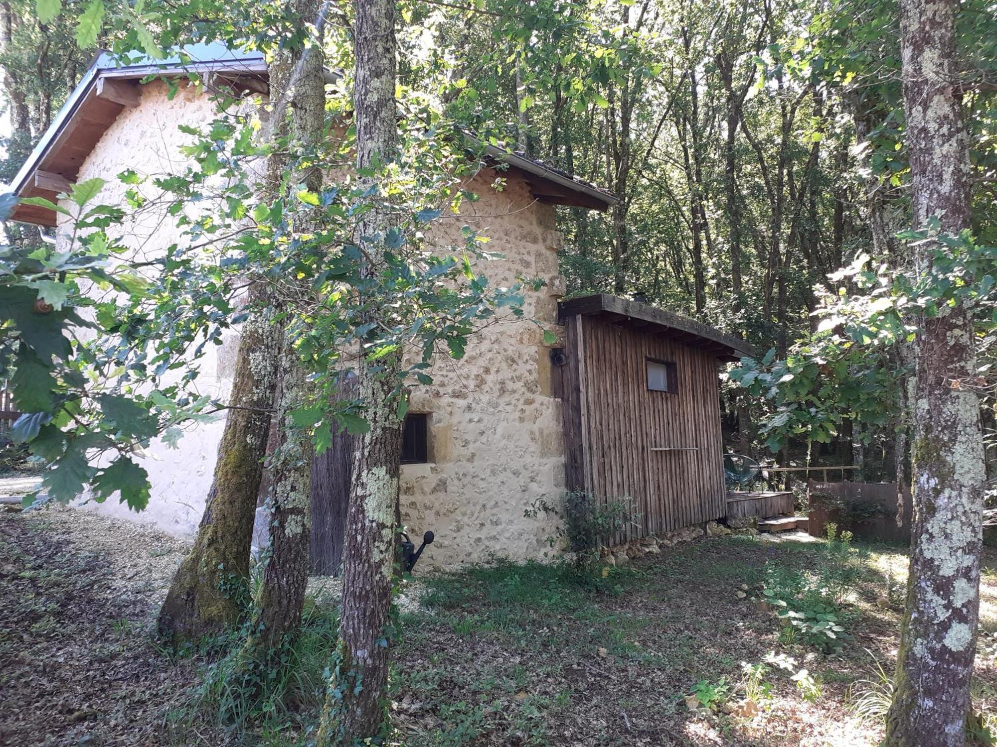 Le Gite De La Cabane De L'Oiseau Couze-et-Saint-Front Esterno foto